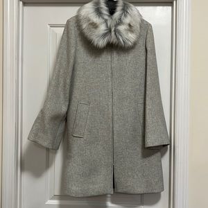 Zara Manteco Gray Wool Coat with Faux Fur Collar